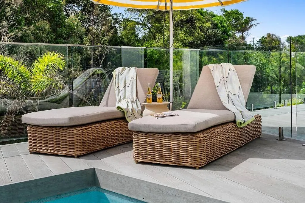 Villa Surfside - Wake To The Waves Breaking Sunshine Beach 0*,  Australia