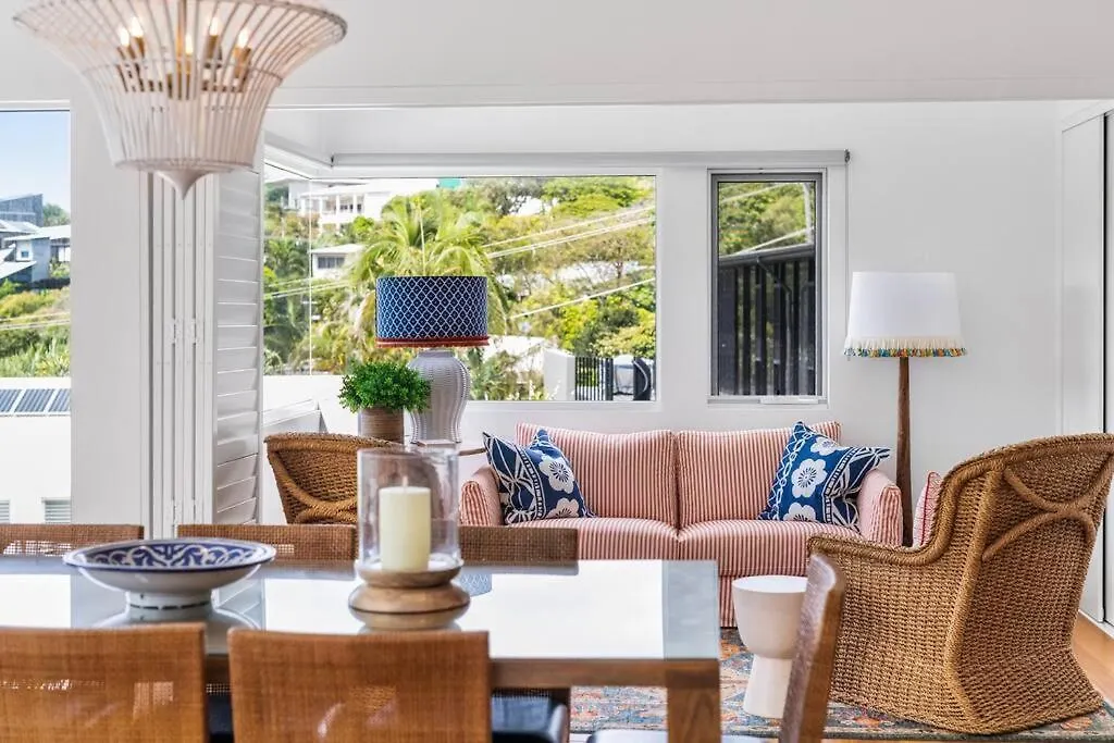 Villa Surfside - Wake To The Waves Breaking Sunshine Beach Casa vacanze