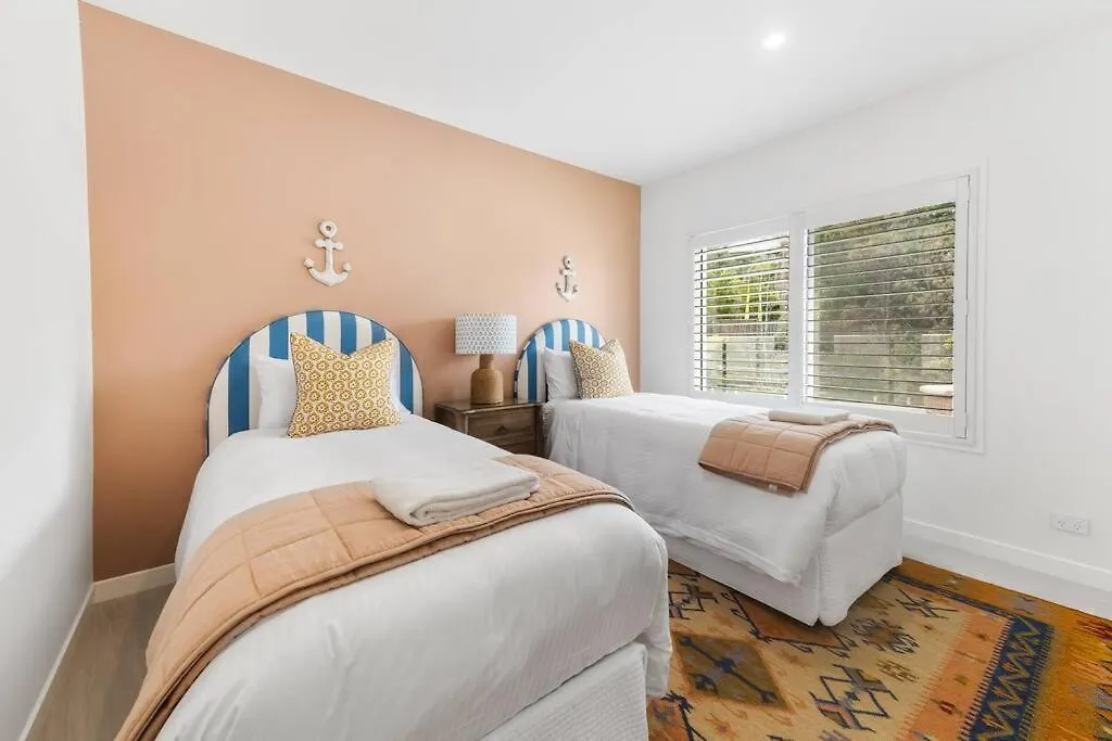 Villa Surfside - Wake To The Waves Breaking Sunshine Beach Casa vacanze