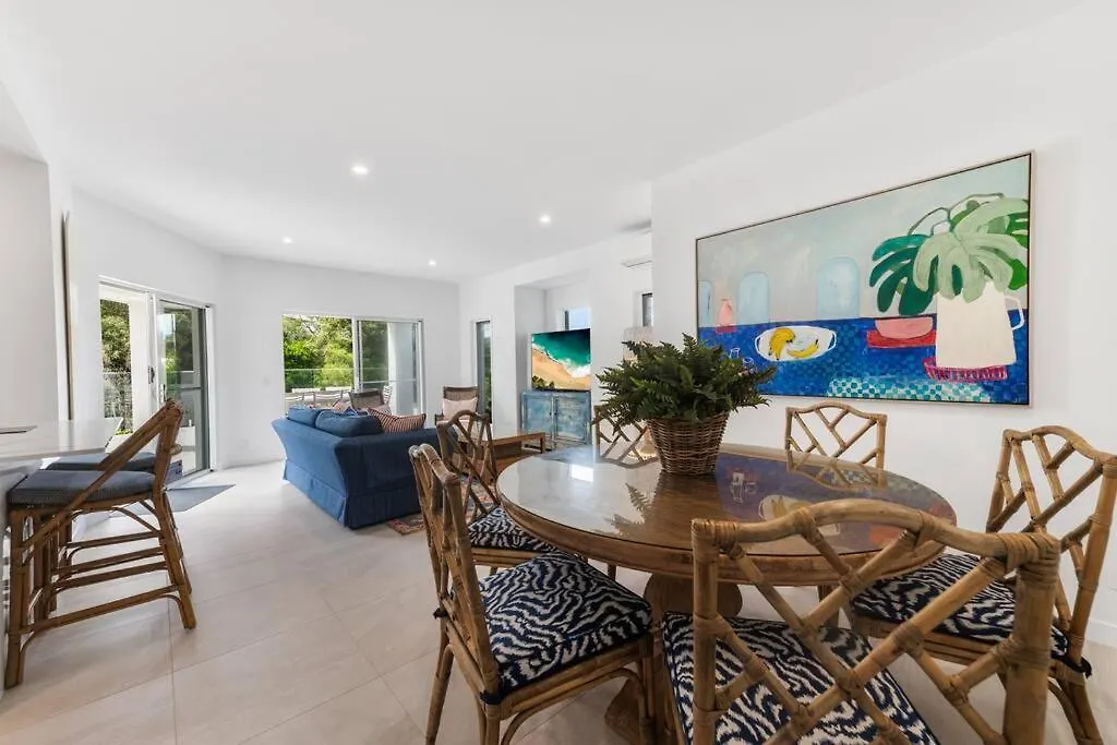 Surfside - Wake To The Waves Breaking Villa Sunshine Beach